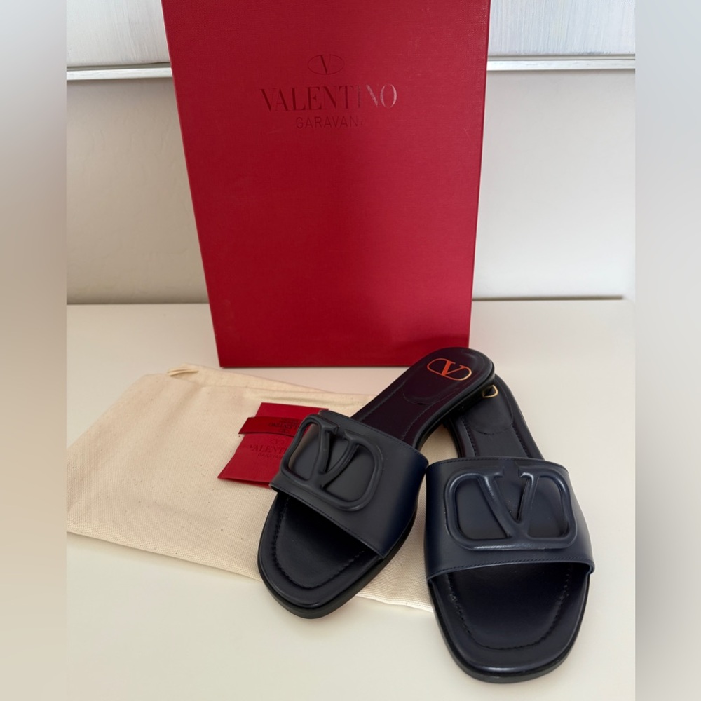 VALENTINO GARAVANI V LOGO SLIPPERS